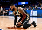 詹姆斯受伤未必能及时复出