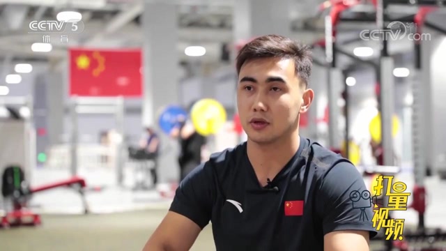 火爆对局，球员们全力拼搏不畏艰难的简单介绍