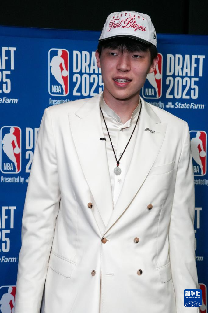霍楠：会发牌&三分中锋极具价值，预测杨瀚森27或30签被选中的简单介绍